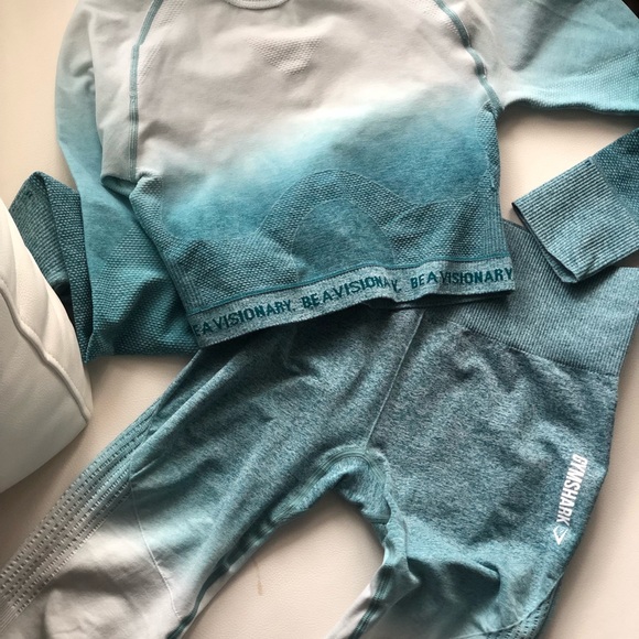 Gymshark original ombre set in ice - Picture 1 of 3